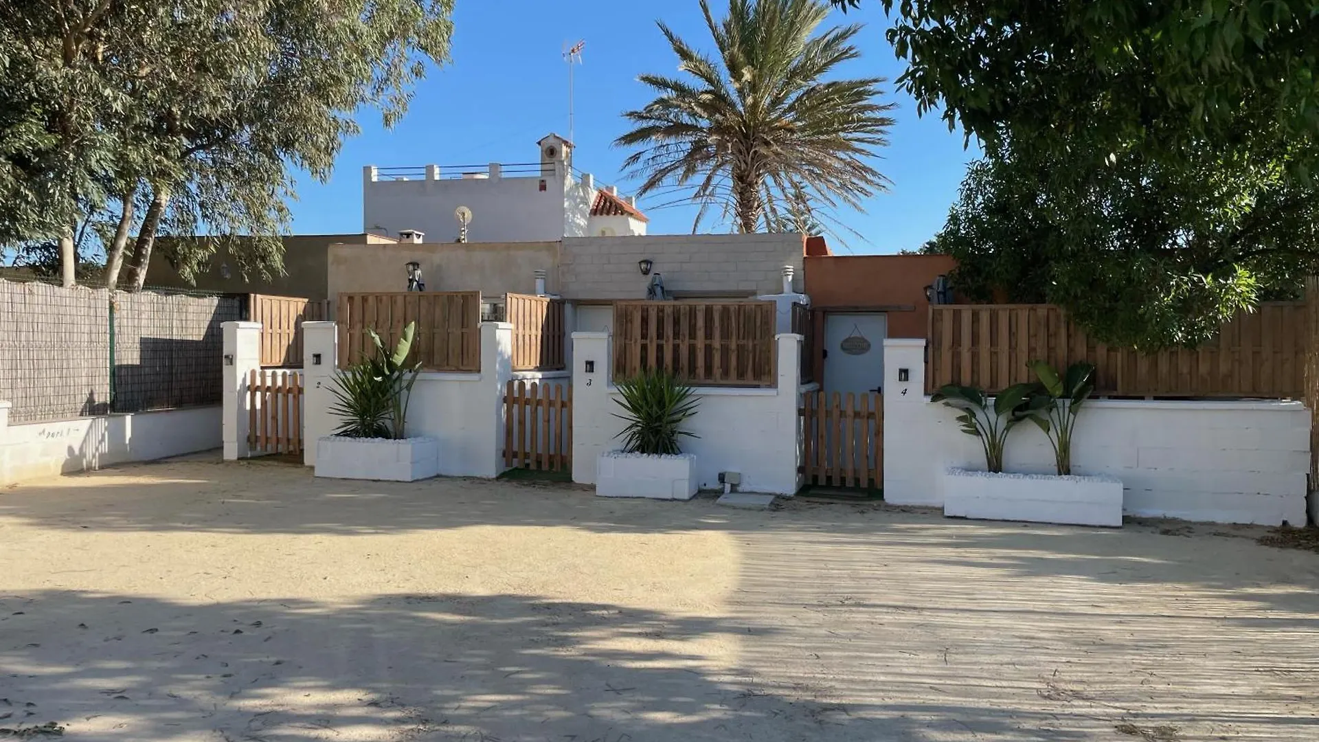 Estudios Eucalyptal El Palmar A 100 M Del Mar contacts